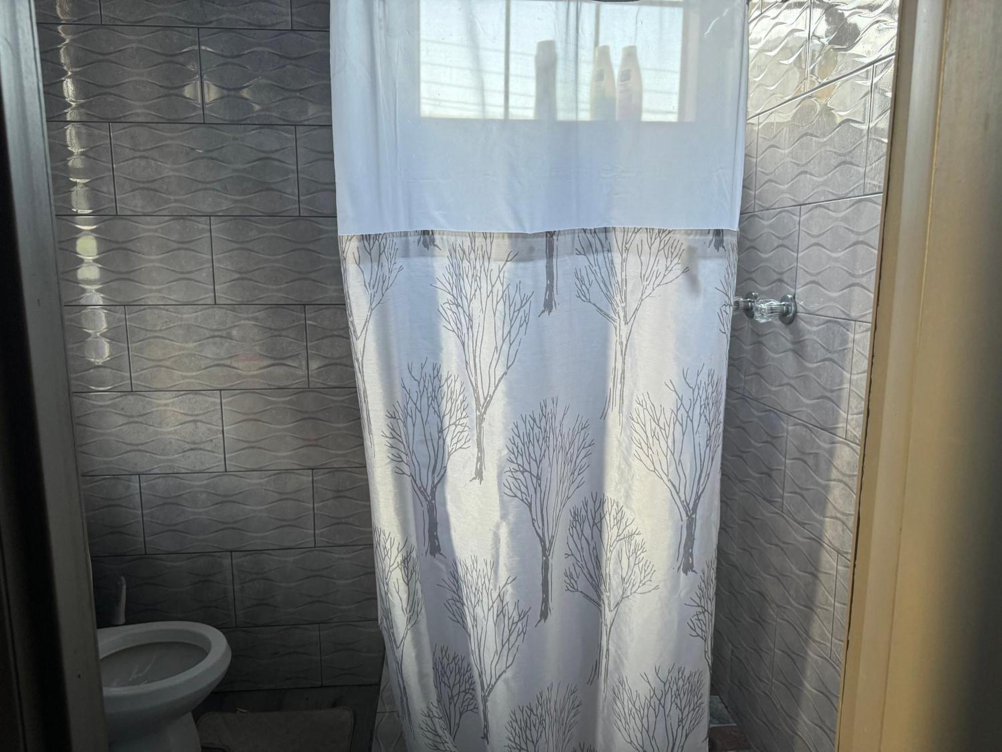 Jj Guest House Branns Hamlet 外观 照片