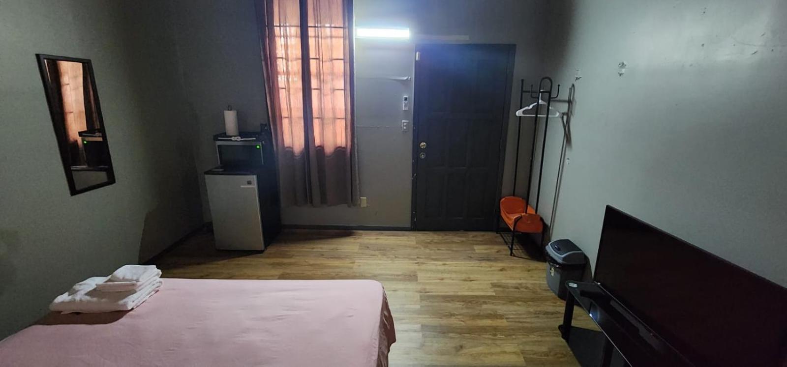 Jj Guest House Branns Hamlet 外观 照片