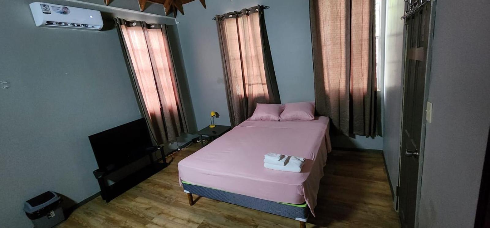 Jj Guest House Branns Hamlet 外观 照片